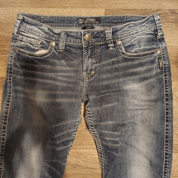 Silver capris - Picture 2 of 5